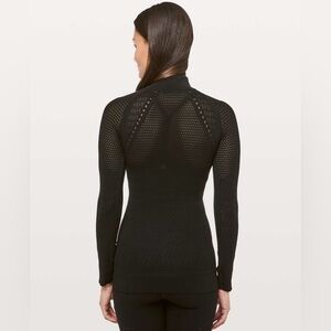 Lululemon Reveal 1/2 Zip Mindful Motion Black Size 8